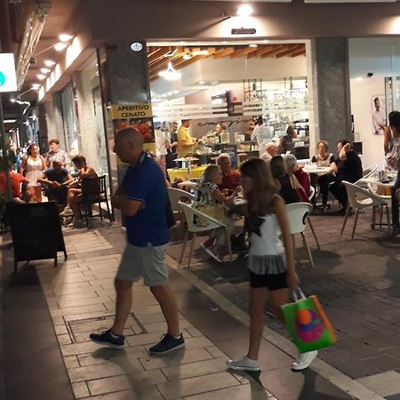 Suites Rome 佩斯卡拉 外观 照片
