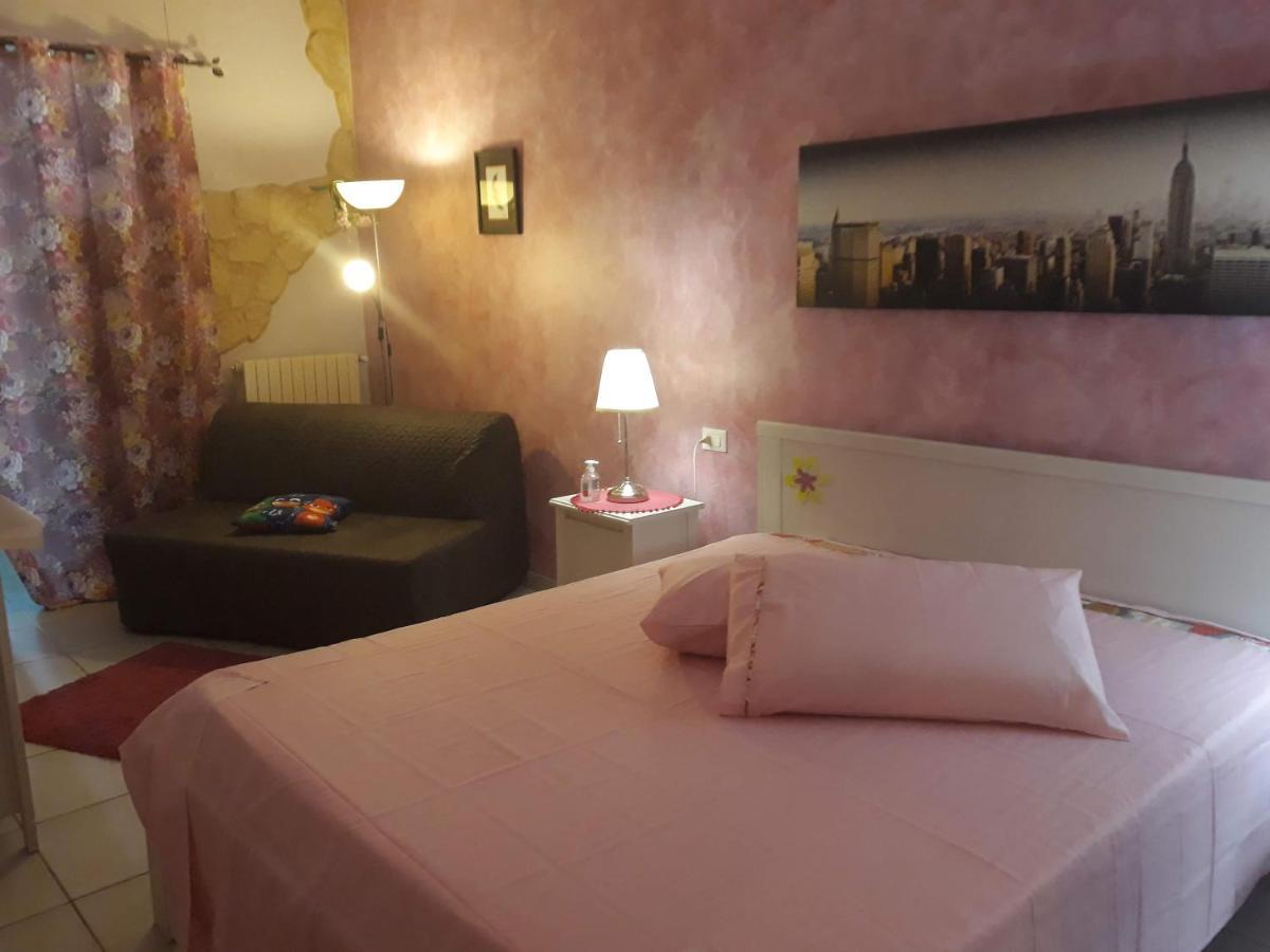 Suites Rome 佩斯卡拉 外观 照片